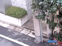 Filming her ass getting skirt sharked from the balcony