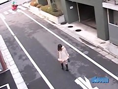 Filming her ass getting skirt sharked from the balcony