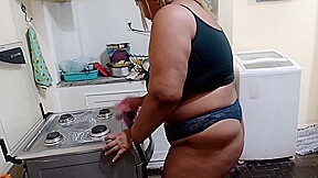 Flagged My Stepmother In Pants And Hornyly Cleaning The House