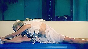 Flexible Lena shows nude gymnastics