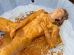 Food Sploshing With A Sex Toy Orgasm