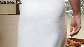 Footjob 19yo lady pussy fucked by sensual fucker after bath