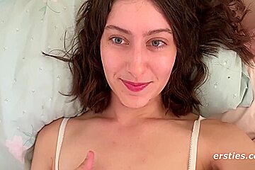 Fox Inserts An Anal Plug Before Masturbating