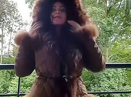 Fur masturbation