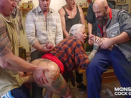 Giant Cock And Inked Girl - Gang : He Shared Girlfriend With Cousins