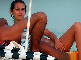 Girl With Nice Boobs On The Beach Espana Video