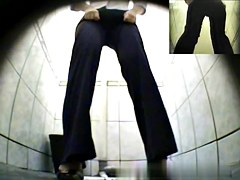 Girls Pissing video 18