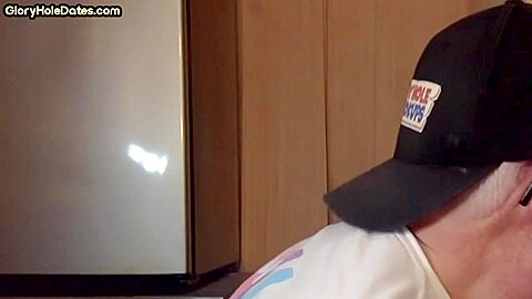 Gloryhole amateur DILF give closeup blowjob and handjob