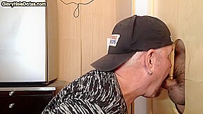 Gloryhole cum loving DILF sucks rod in homemade video