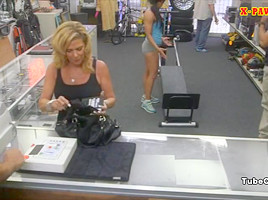 Gym trainer selling her stuff and fucked at the pawnshop