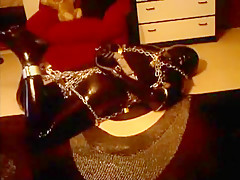 HOGCHAINED WHIPPED (1a)