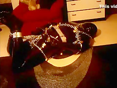 HOGCHAINED WHIPPED (1a)