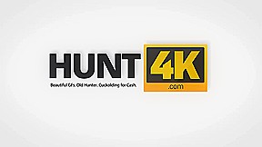 HUNT4K  Chick willigt ein, Sex gegen Geld vor ihrem BF zu haben