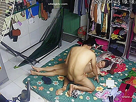Hackers use the camera to remote monitoring of a lover's home life 611