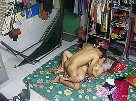 Hackers use the camera to remote monitoring of a lover's home life 611