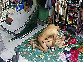 Hackers use the camera to remote monitoring of a lover's home life 611
