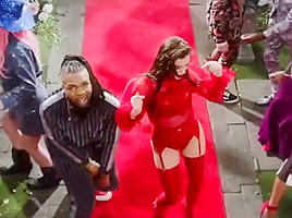 Hailee Steinfeld - Colour (2018)