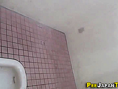 Hairy Snatch Asians Pee
