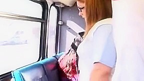 Hermosa rubia es en el autob&uacute_s VER Completo