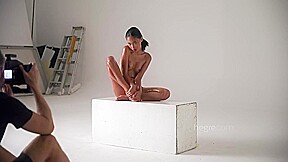 Hiromi Nude Modeling
