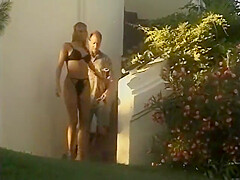 Hot Babe Gets Her Pretty Pussy Eaten In The Garden