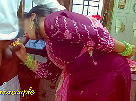 Hot Maid Fuck In Kitchen  कामवाली बाई की किचन में चुदाई।