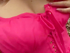 Hot babe gets fingered by a stranger in the park
