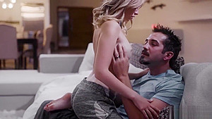 Hot teen 18+ fucked by a guy because of virtual machine
