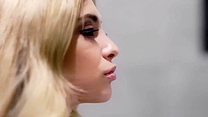 Hot teen 18+ fucked by a guy because of virtual machine
