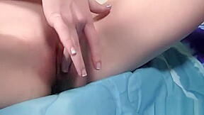 Hottie Victoria Voss Pleasures Her Pussy!