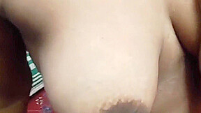 Huge Boobs - Tamil Desi Girl Vintha Show Big Natural Boobs