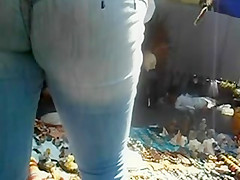 Huge cameltoe ass bend over