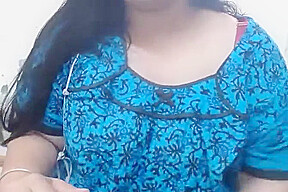 Indian Desi Aunty Talking Dirty And Showing Her Hairy Pussy To Her Customer