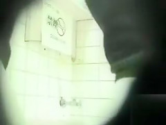 Italian cutie makes water in the public WC