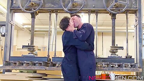 James Lain and Liam Lomax - UKNakedMen
