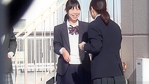 Japan students 18+ Peeing