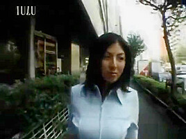 Japanese Cutie Sucks Random Guy's Schlong After Flashing