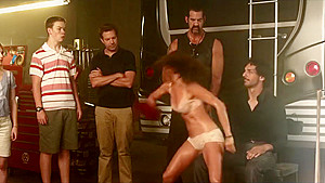 Jennifer Aniston's Hot Striptease Scenes In The Millers (HD)
