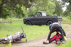 Johnny V fucks Gabriel Alanzo