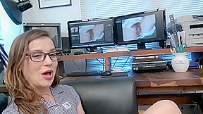 Kasey Warner masturbates in her chair - WeAreHairy