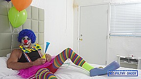 Kinko the Clown has a pee party with lil Amy - PissVids