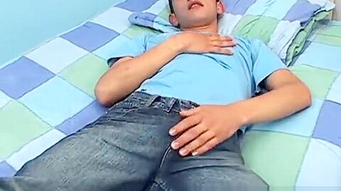 Kinky latino fruit Kevin plays with his fuck stick and cums
