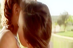 Lesbians Kissing So Erotic
