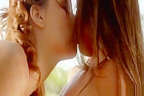 Lesbians Kissing So Erotic