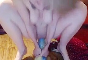 Littlekissmuffi: college girl cunt devours bad dragon