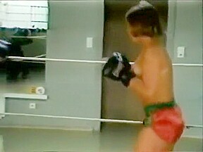 MW Nicole 2 on 1 boxing KO