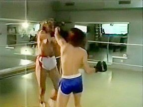 MW Nicole 2 on 1 boxing KO