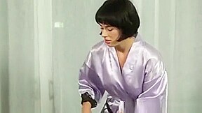 Massage Babe Tugs Cumshot