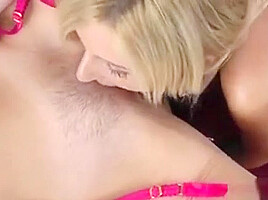 Mature Brit Tastes Pussy