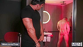 Men com Damien Stone Steven Roman Late Check Out